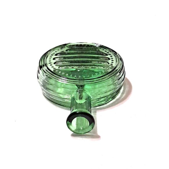 Vintage Green Glass Eiffel Tower Decanter – Made in Italy - Picture 6 of 10